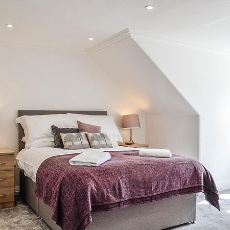 Dezzys Villa Montrose Luaran gambar