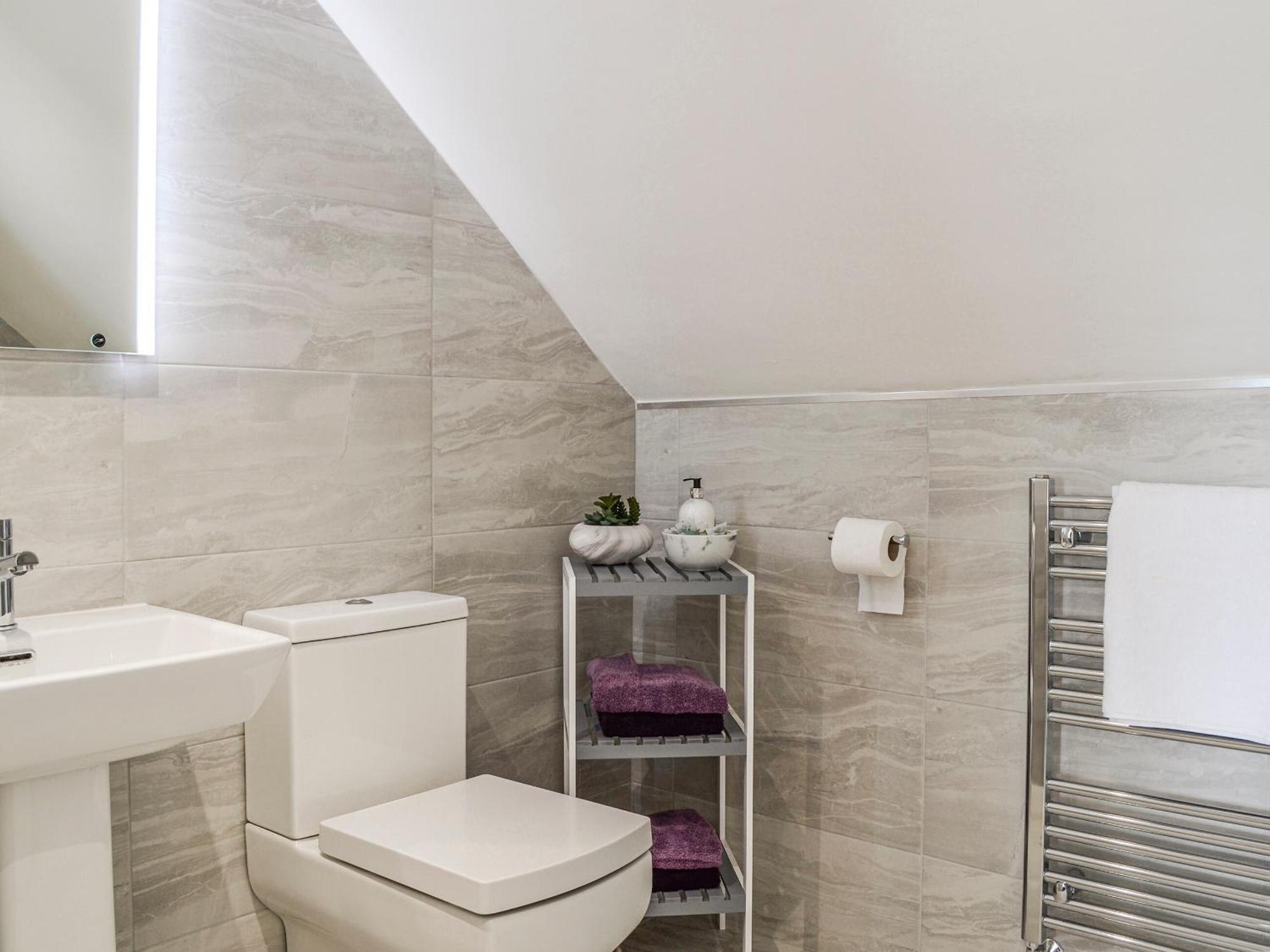 Dezzys Villa Montrose Luaran gambar
