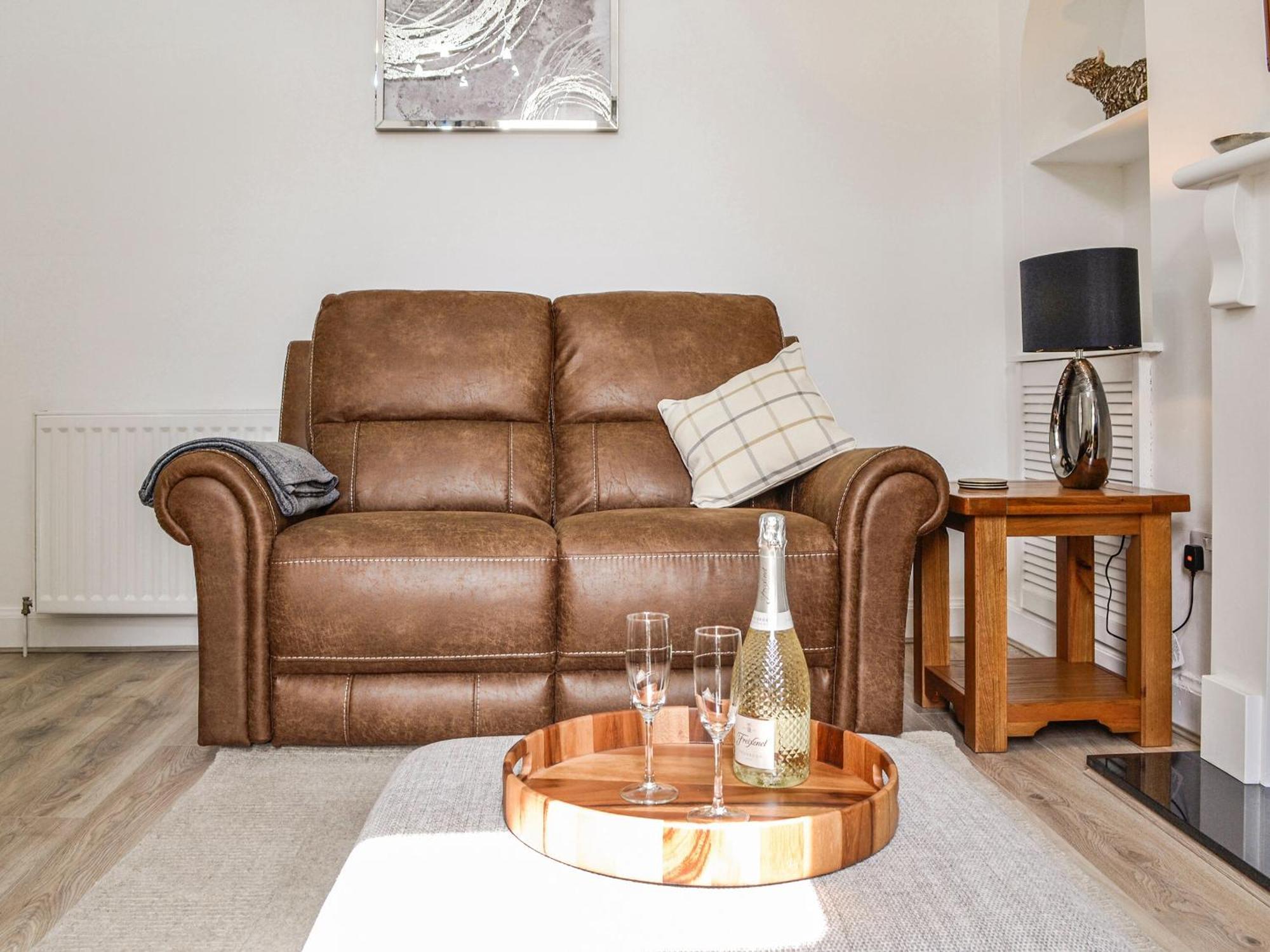 Dezzys Villa Montrose Luaran gambar